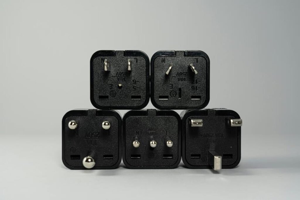 Managing Office Electronics With Smart Plugs Managing Office Electronics With Smart Plugs